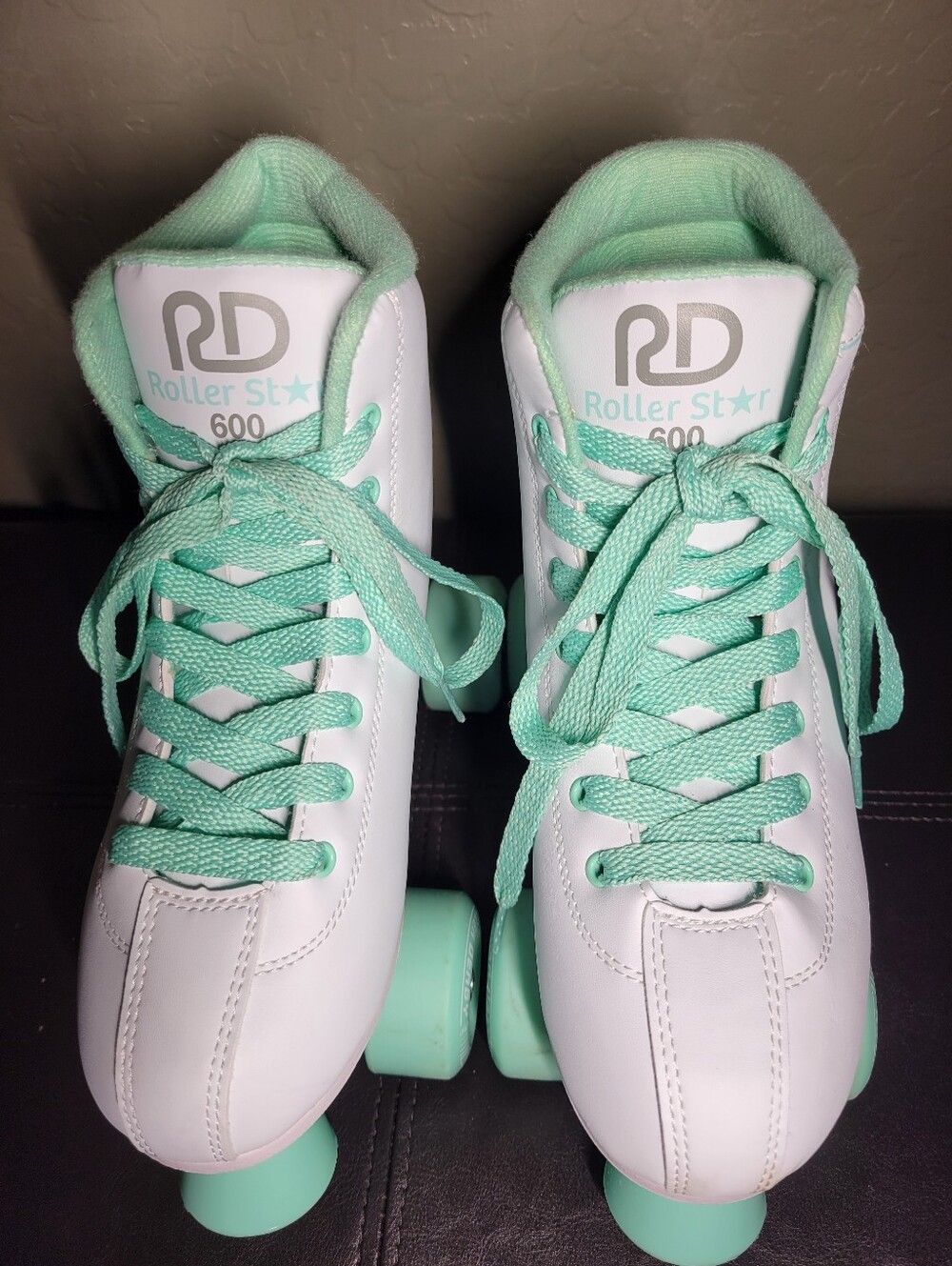 Roller Derby Roller Star 600 Skates Womens Size 7